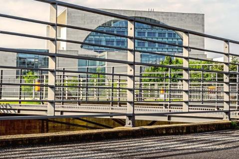 Mutige Strukturreformen notwendig!